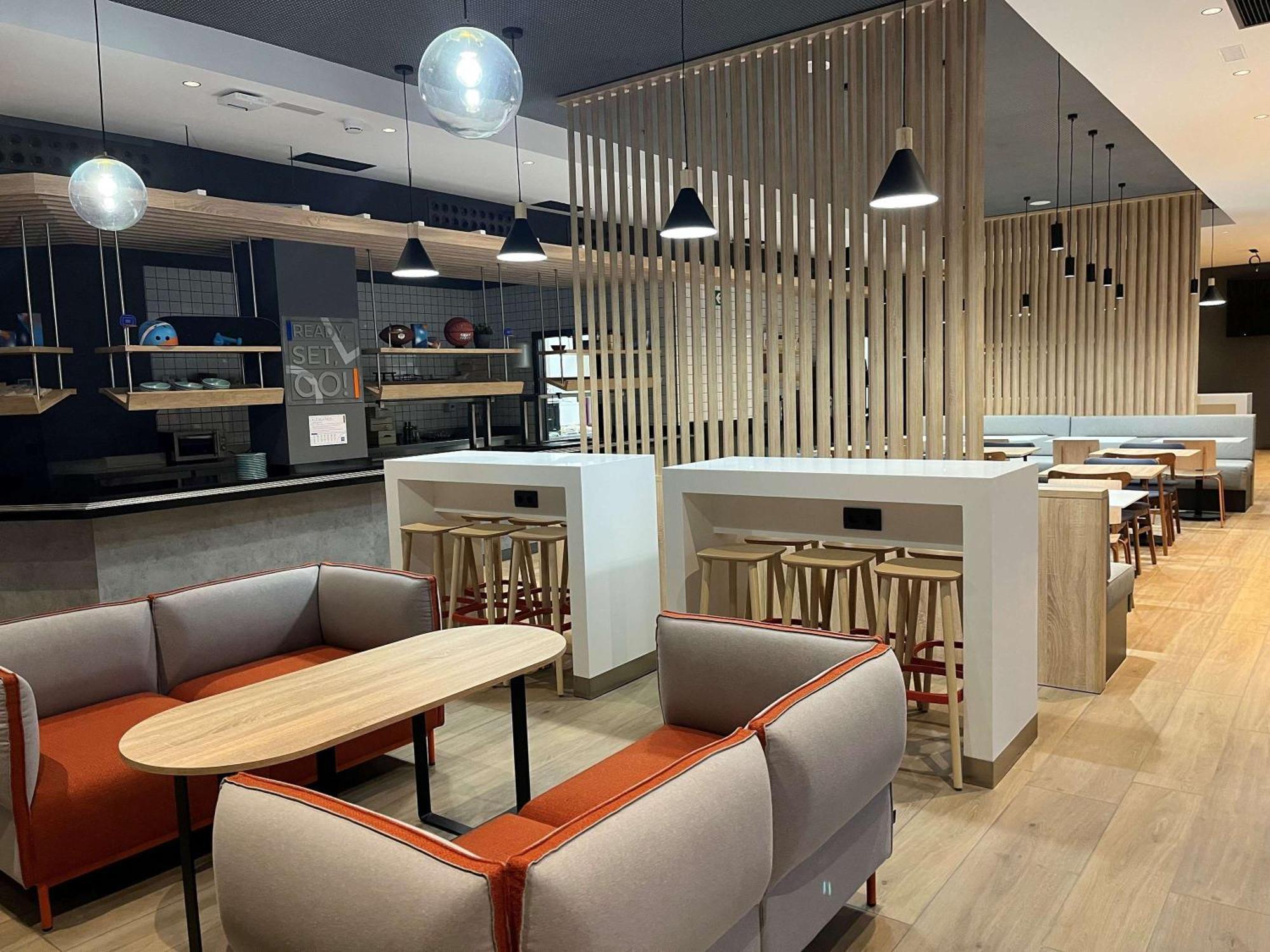 Ibis Budget Logrono Centro Eksteriør bilde